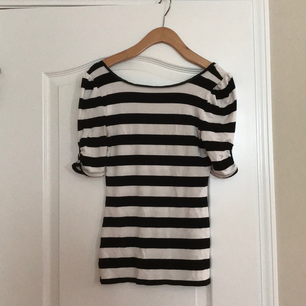 Black and white top